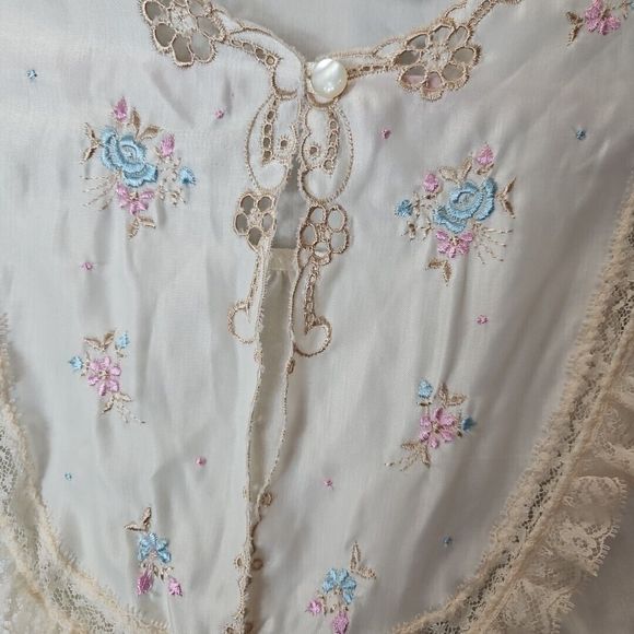Vintage Barbizon Long Ivory Nightgown Lace Trim Size M Victorian Retro Romantic - Picture 4 of 12